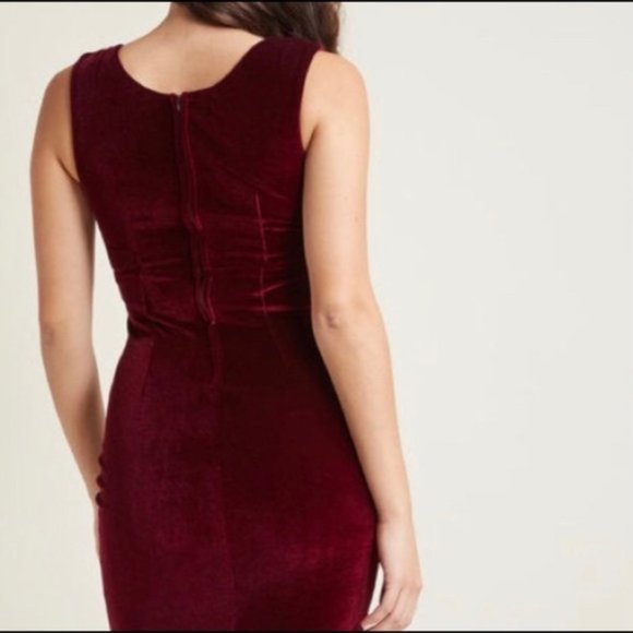 ModCloth Steady Merlot Velvet Pinup Dress RARE - Picture 4 of 8